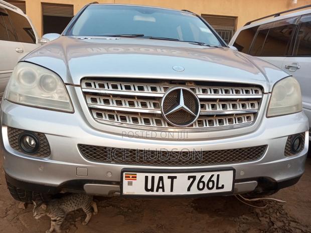 Mercedes-Benz M Class 2011 Silver