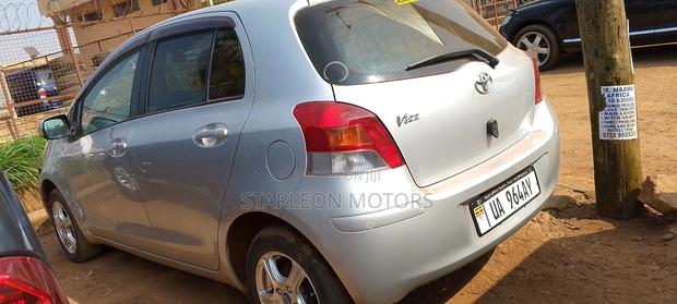 Toyota Vitz 1.0 FWD 3dr 2010 Silver