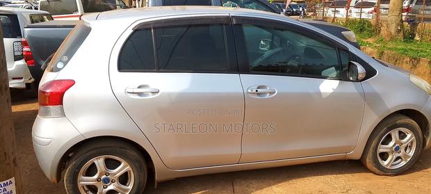 Toyota Vitz 1.0 FWD 3dr 2010 Silver