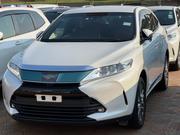 Toyota Harrier 2019 White for sale