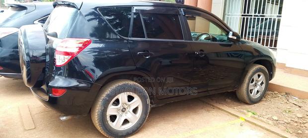 Toyota RAV4 2.5 2010 Black