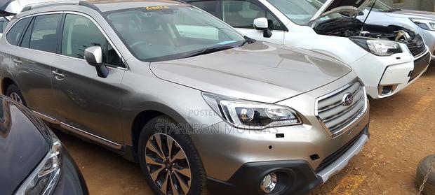 Subaru Outback 2.5i AWD 2016 Gold