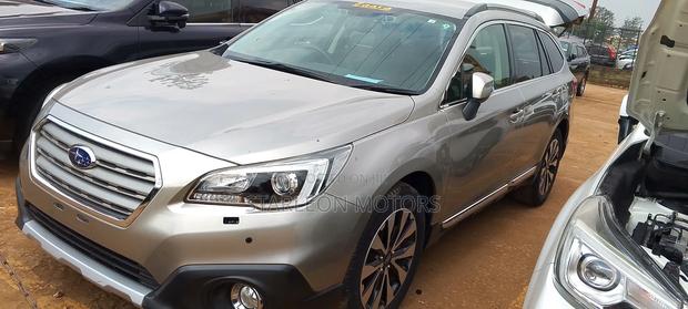 Subaru Outback 2.5i AWD 2016 Gold