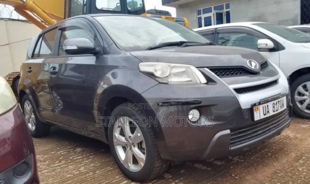 Toyota IST 2010 Gray