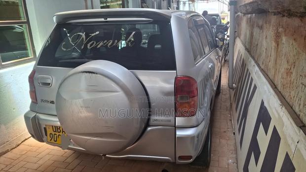 Toyota RAV4 2004 Silver