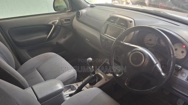Toyota RAV4 2004 Silver