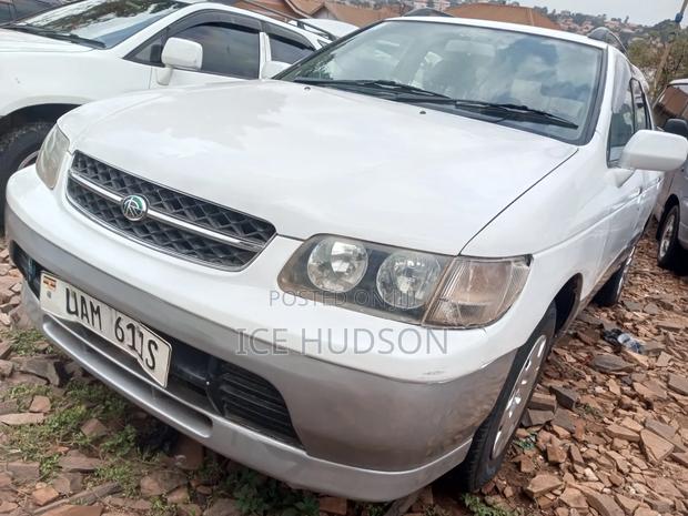 Nissan Rasheen 2002 White