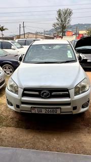 Toyota RAV4 2.5 2010 White for sale