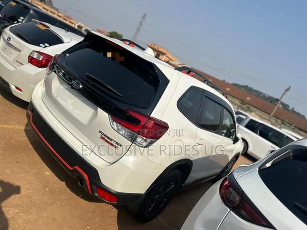 Subaru Forester 2019 White
