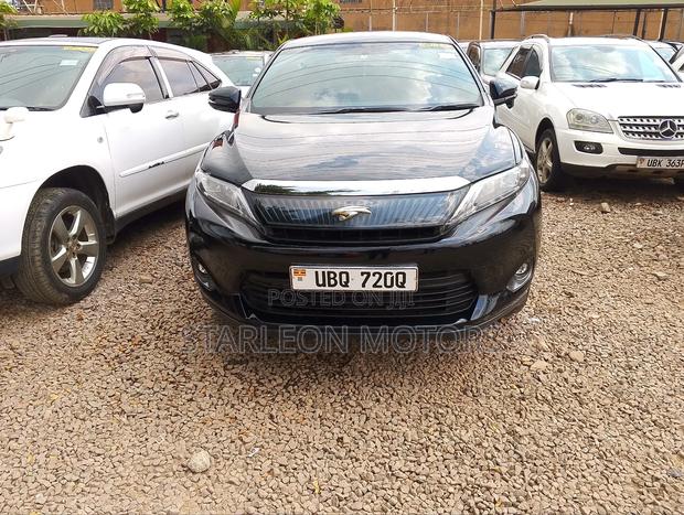 Toyota Harrier 2.0 2015 Black