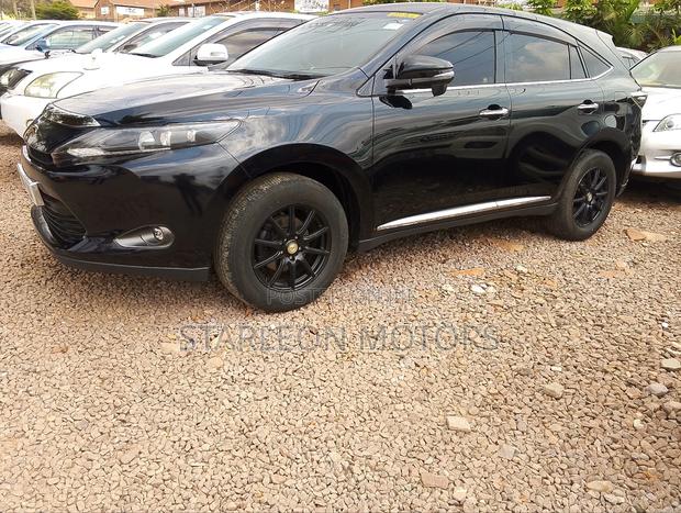 Toyota Harrier 2.0 2015 Black