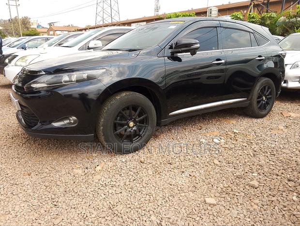 Toyota Harrier 2.0 2015 Black
