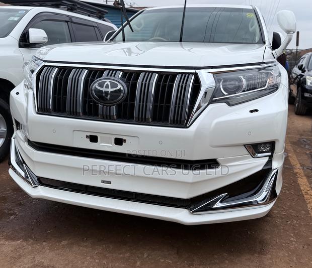 Toyota Land Cruiser Prado 2.8 2018 Off white