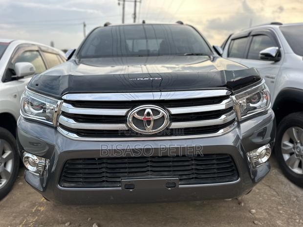 Toyota Hilux Revo Double Cab Deisel 2.8 RWD 2018 Gray