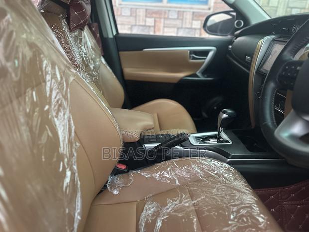 Toyota Fortuner 2.4 D RWD 2018 White