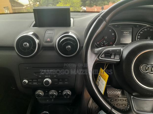 Audi A1 3dr 1.4 TFSI S tronic 2011 Red