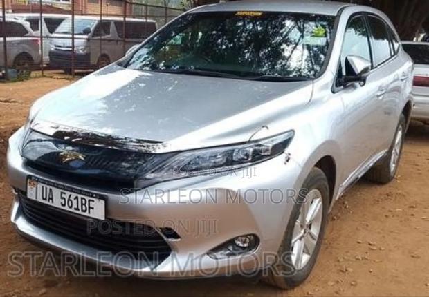 Toyota Harrier 2.0 2015 Silver