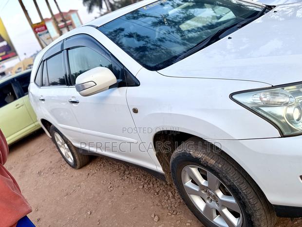 Toyota Harrier 2.4 2007 Off white