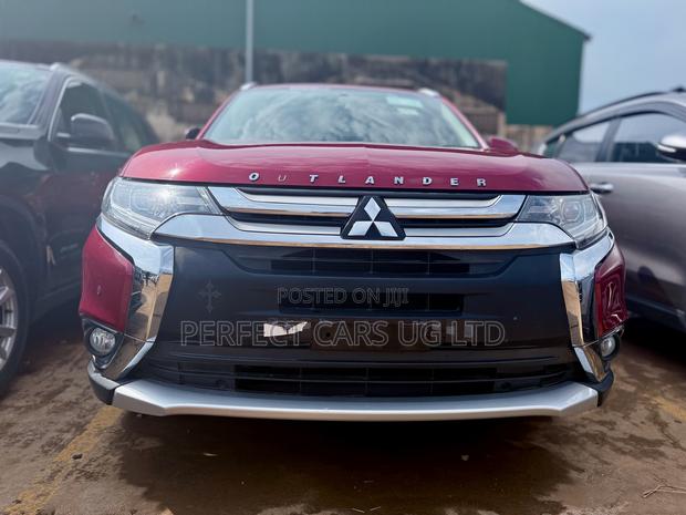 Mitsubishi Outlander 2.4 PHEV AWD 2017 Red