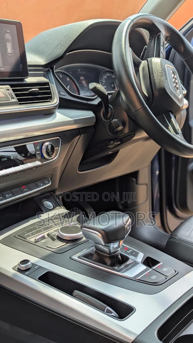 Audi Q5 2018 Blue