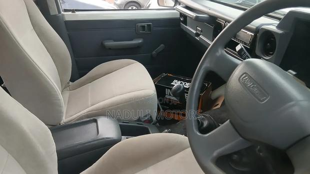 Toyota Land Cruiser 2008 White