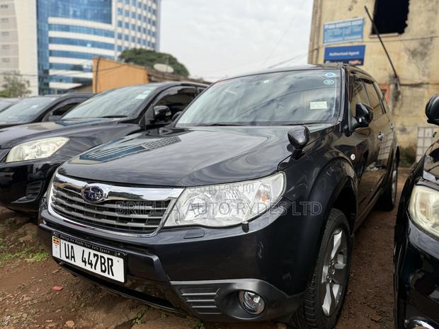 Subaru Forester 2011 Black