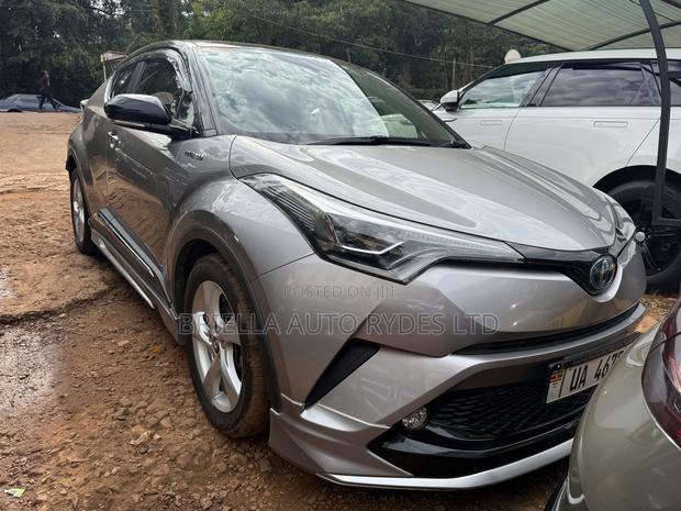 Toyota C-HR 2017 Silver