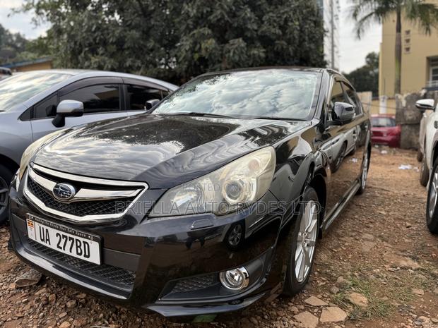 Subaru Legacy 2011 Black