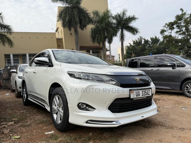 Toyota Harrier 2016