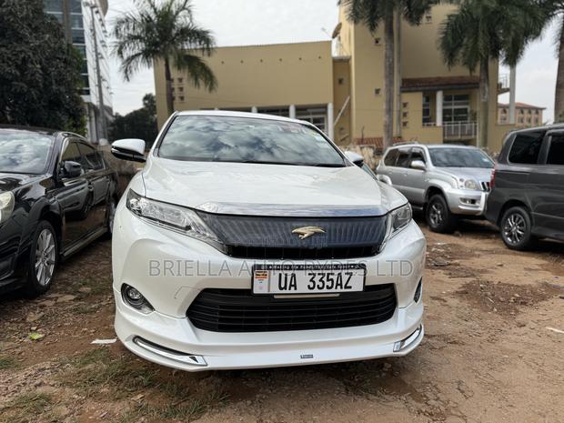 Toyota Harrier 2016