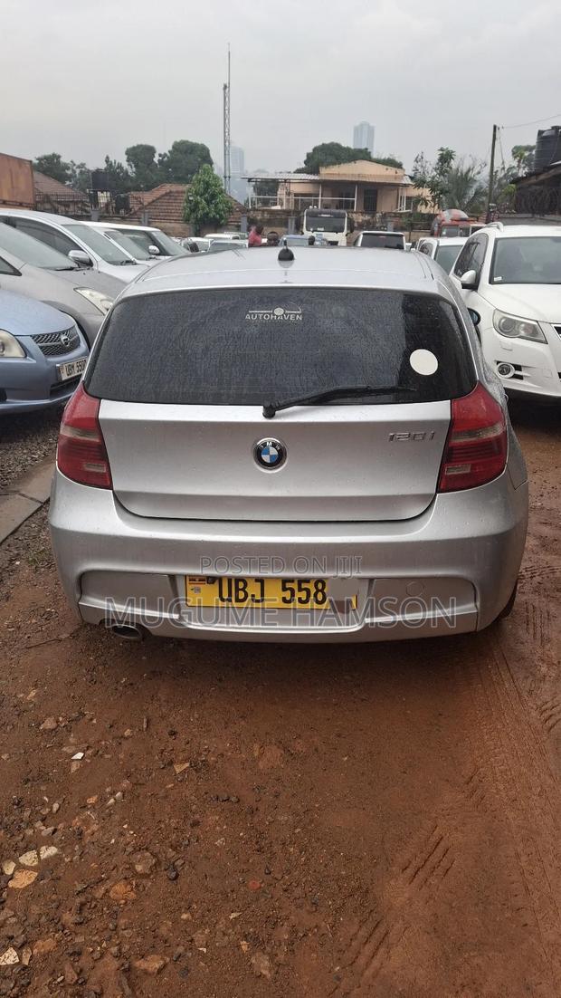 BMW 120i 2009 Silver