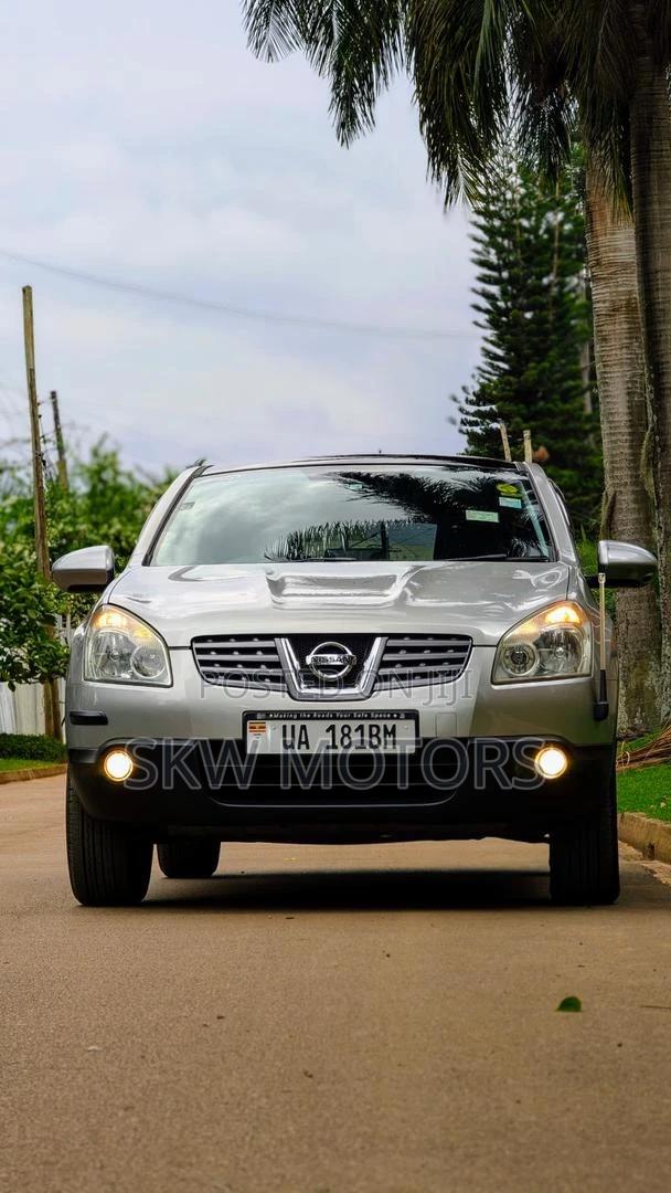 Nissan Dualis 2011 Silver