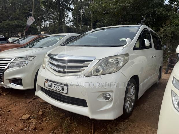 Toyota Alphard 2009