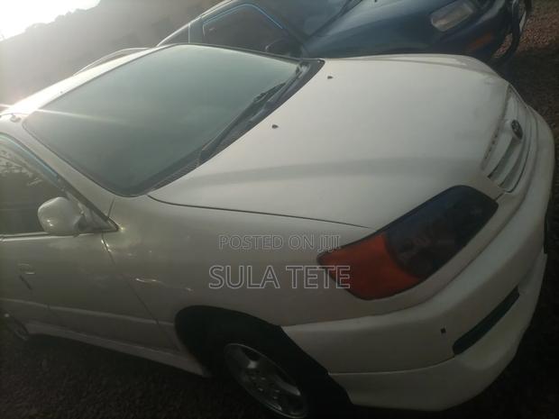 Toyota Ipsum 2000 White