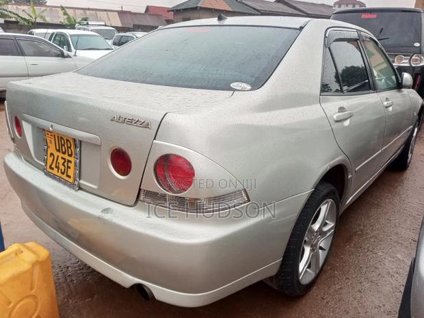 Toyota Altezza 2004 Beige