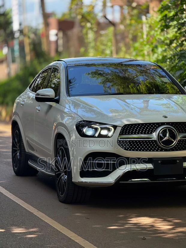 Mercedes-Benz GLE-Class 2021 White