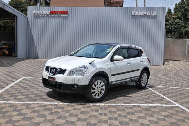 Nissan Dualis 2012 Pearl