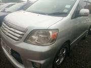 Toyota Noah 2.0 143hp AWD (7 Seater) 2008 Silver for sale