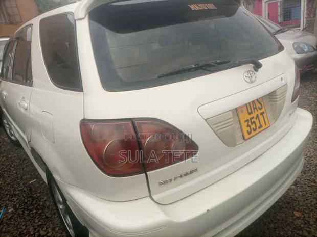 Toyota Harrier 2.2 16V 1999 Silver