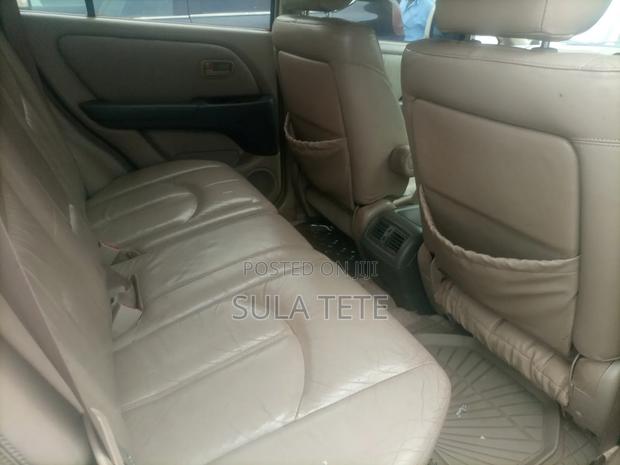 Toyota Harrier 2.2 16V 1999 Silver