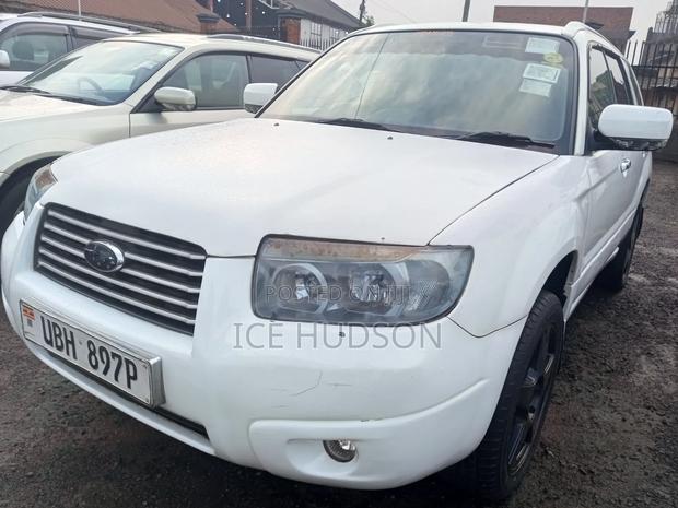 Subaru Forester 2006 Off white