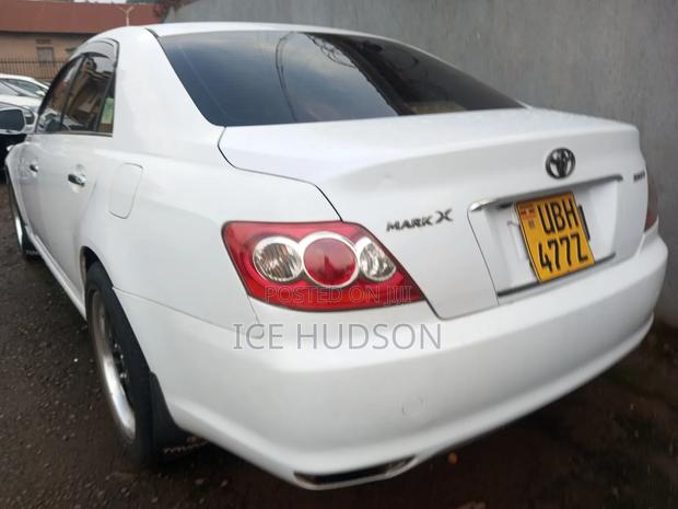 Toyota Mark X 2006 Off white