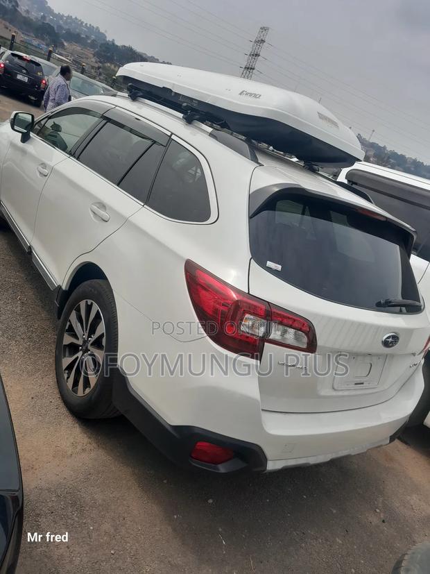 Subaru Outback 2016 White
