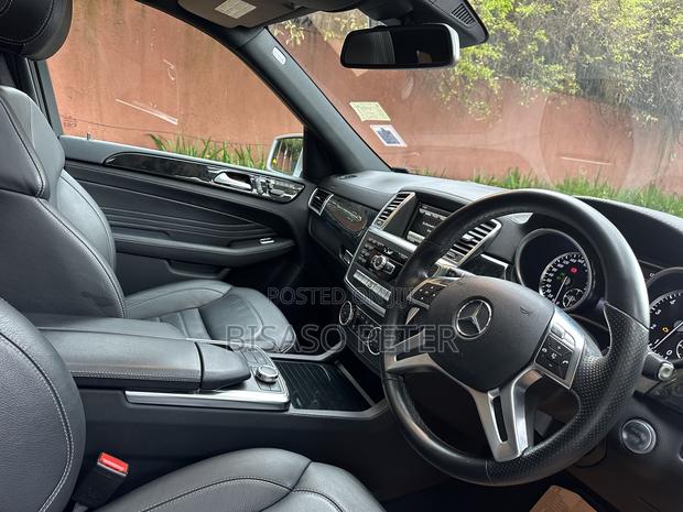 Mercedes-Benz M Class ML350 4MATIC 4dr SUV AWD (3.5L 6cyl 7A) 2014