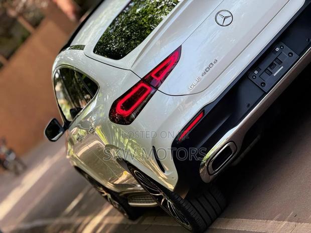 Mercedes-Benz GLE-Class 2021 White