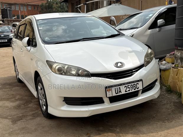 Toyota Wish 2010 White