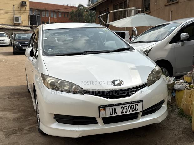 Toyota Wish 2010 White