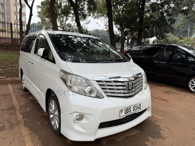 Toyota Alphard 2010 White