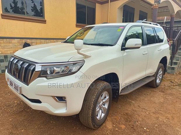 Toyota Land Cruiser Prado 2018 White