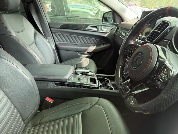 Mercedes-Benz GLE-Class 2016 Black
